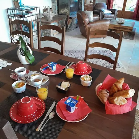 Alojamento de Acomodação e Pequeno-almoço Mare E Monti Chez Thomas Et Magali *